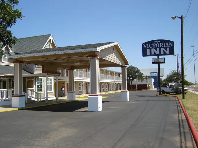Victorian Inn Midland