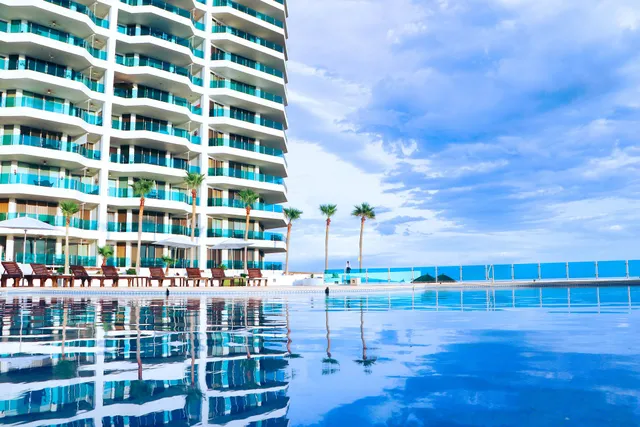 Esmeralda Beach Resort