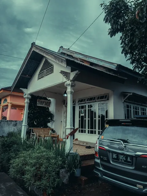 SAFIRA FAMILY HOMESTAY