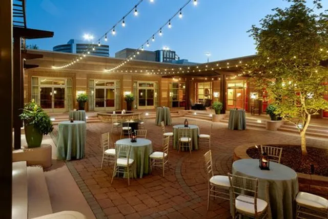 Renaissance Charlotte SouthPark Hotel