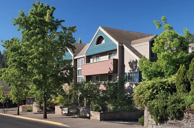 The Bard's Inn Hotel, BW Signature Collection