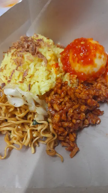 Kedai lontong sayur pagi dan sore