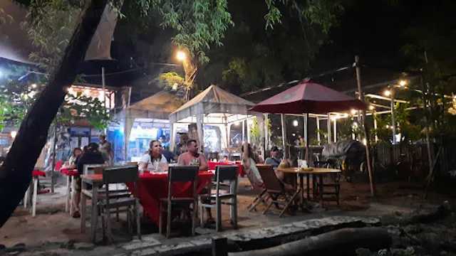 Ocean 2 Cafe and Bungalows