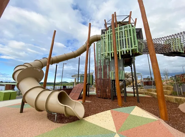 Ruth Park - Holden’s Creek Pond Playground