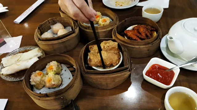 Ming Court Restaurant