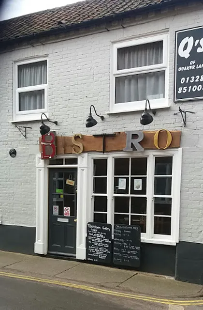 Qs Coffee Shop & Bistro