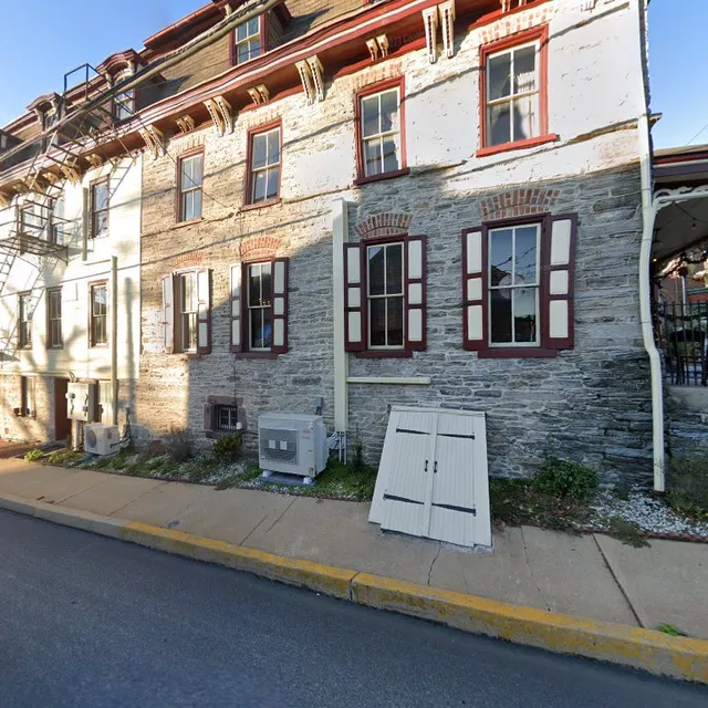 Franklin Tavern House