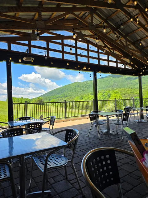 Foot of the Mountain Cafe