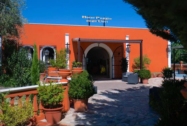 Hotel Poggio degli Ulivi • Rodi Garganico