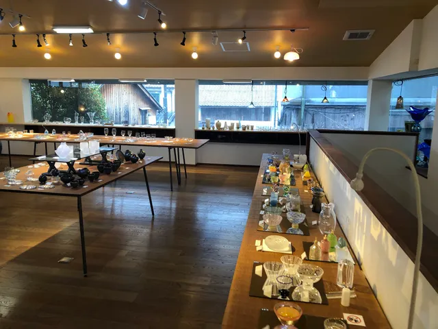 Kurokabe Glass Shop