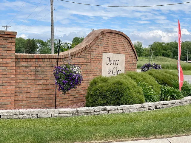 Dover Glen Community