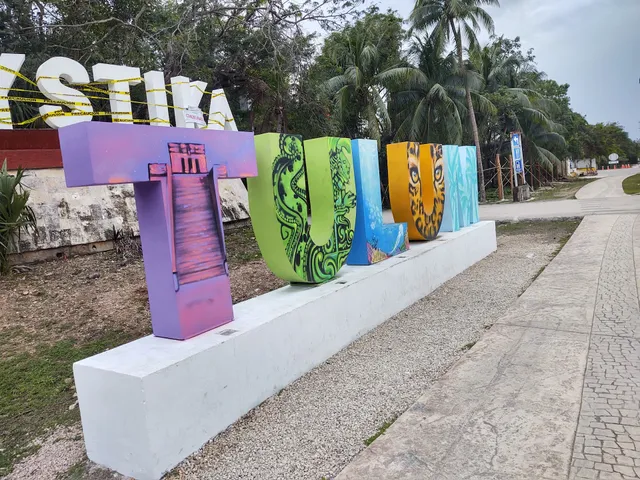 Letras TULUM