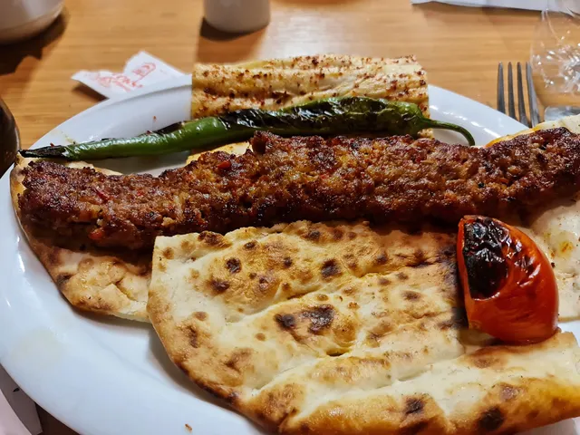 Kifidis Büyüksaat Kebapçısı