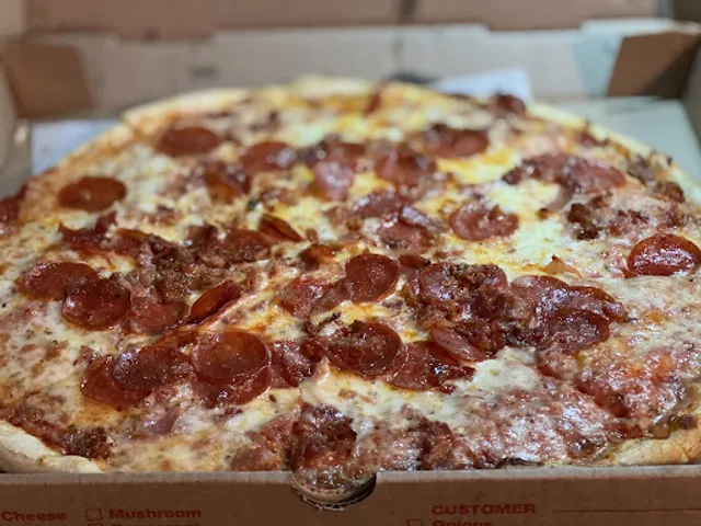 Mama's Famous Pizza and Grill Exeter