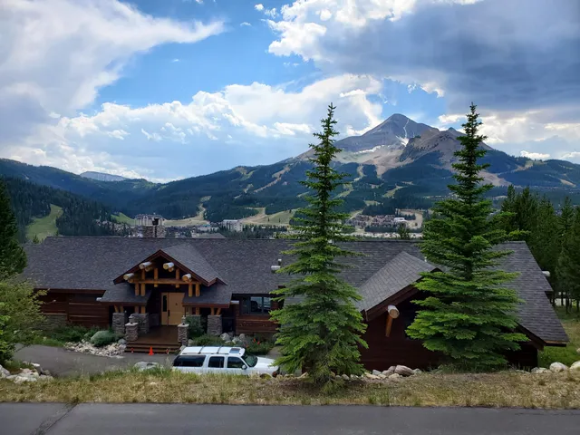 White Wolf Retreat, Big Sky, Montana