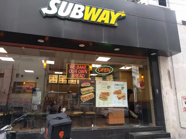 Subway Laxminagar Colony
