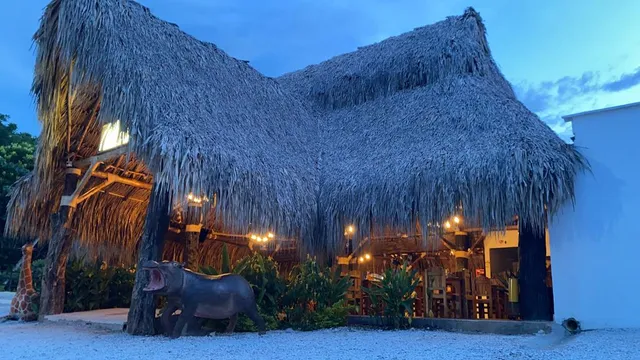 HOTEL Y RESTAURANTE LOS NARANJOS