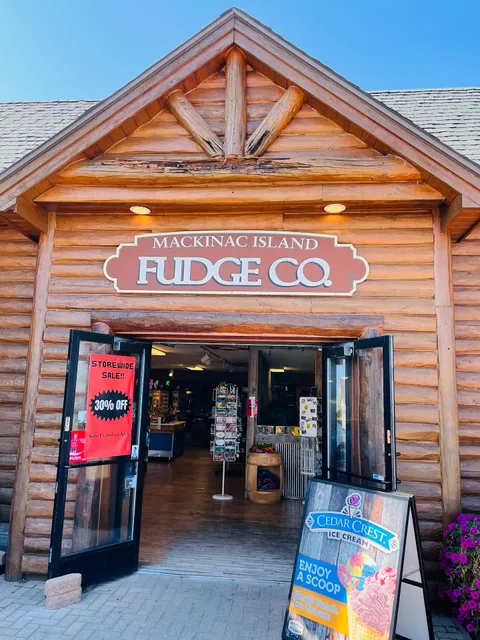 Devon's Mackinac Island Fudge & Popcorn Co.