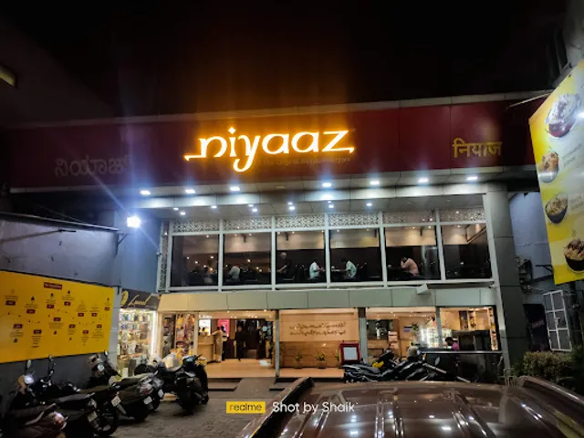 Niyaaz Restaurant, Main Branch
