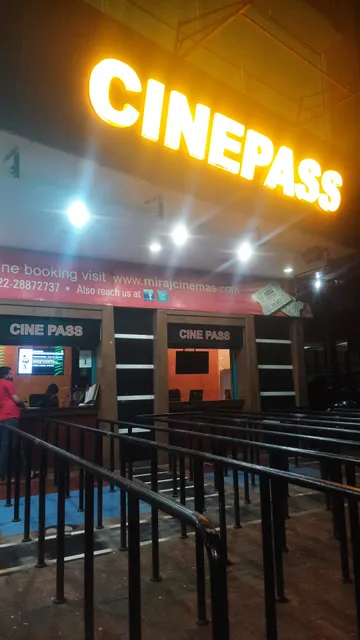 Thakur Mall Kandivali East (Thakur Village)