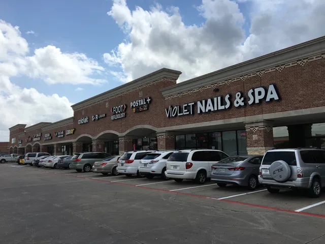 Eagle Ranch Shopping Center