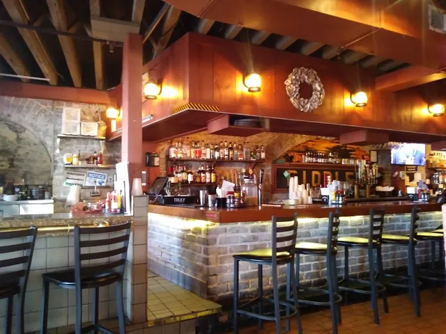 Fiddler's Crab House & Oyster Bar