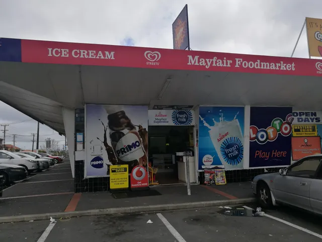 Roops Vegetarian Sweets and Snacks