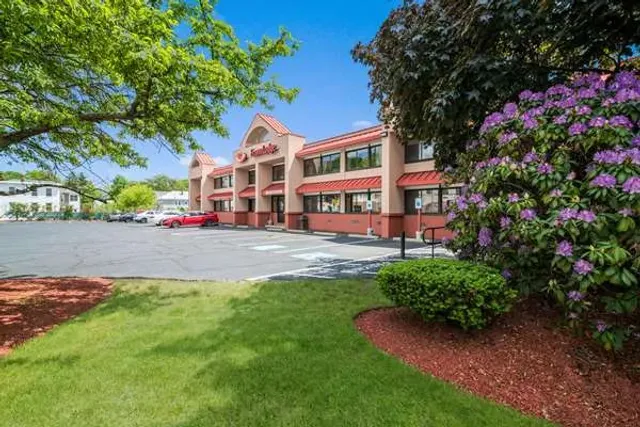HOWARD JOHNSON INN MALDEN