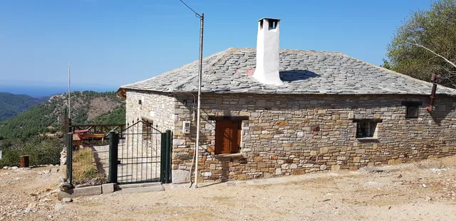 Mountain House Kastro