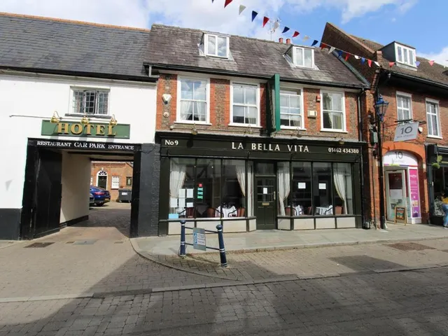 Villare Hitchin Town Centre