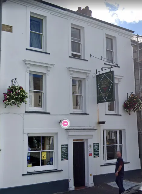 The Drovers Arms Hotel
