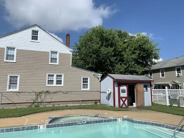 Mac Thrift Motor Inn North