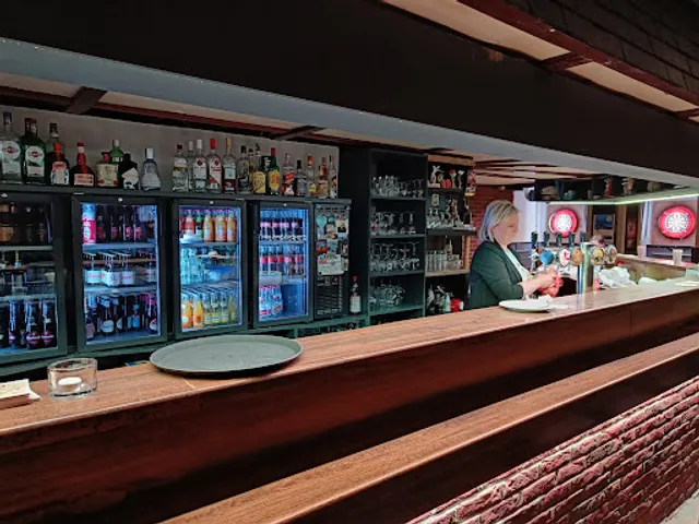 Schil Dorp Biljart Snooker Darts & Pool