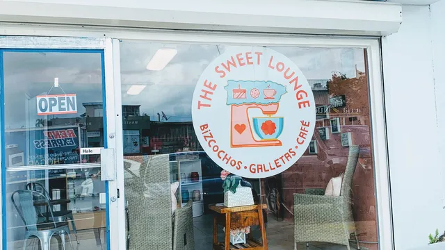 The Sweet Lounge by Bocuki