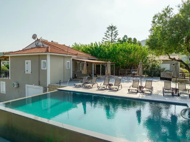 Iphigenia apartments