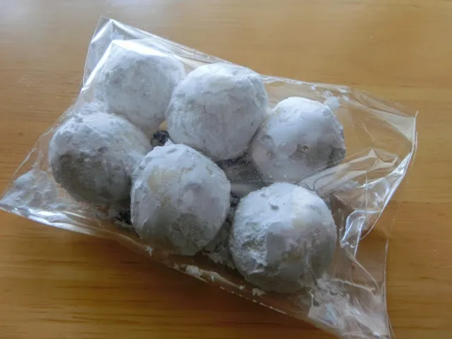 お菓子と雑貨おひさん