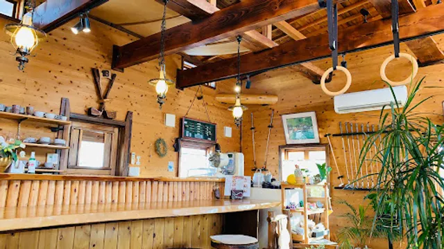 カフェバーディ