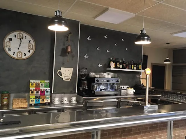 "El Barrio" Bar-Cafeteria