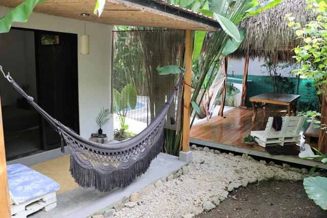 El Chante Surf House