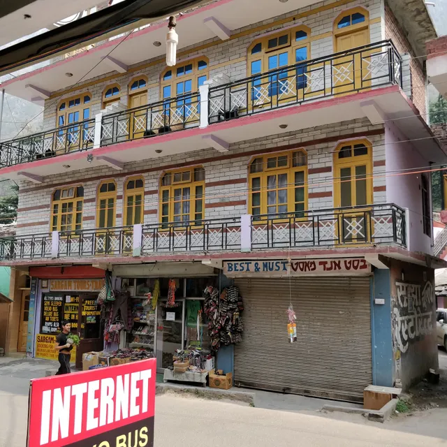 Purple house home stay & sargam tours