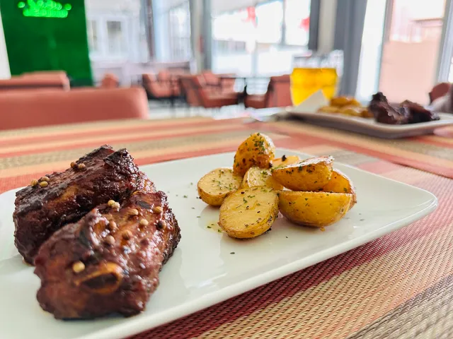 Static Lounge & Restaurant