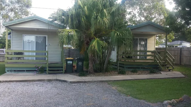 Bushchooks Travellers Village