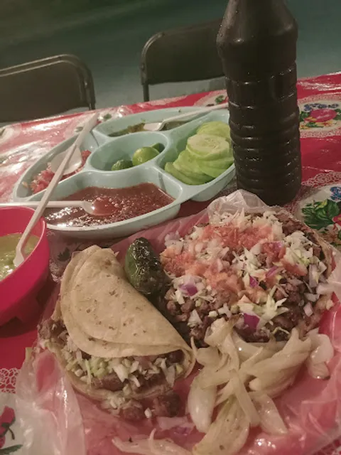 Taquería "Los Cuates"