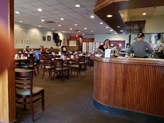 YAO Sushi Bar & Asian Cuisine