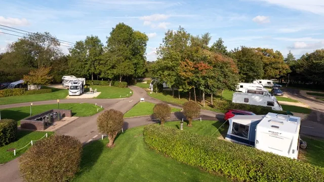 Moreton-in-Marsh Caravan and Motorhome Club Campsite