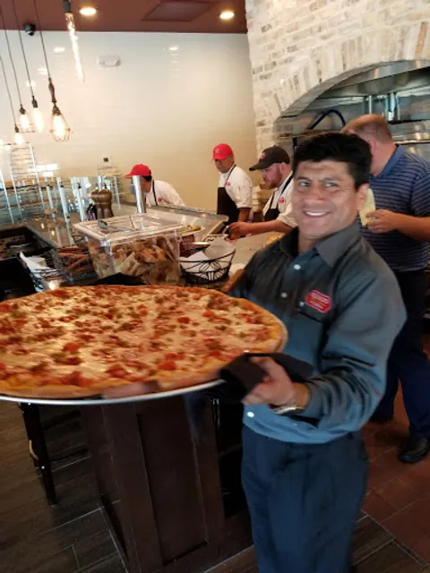 Russo's New York Pizzeria & Italian Kitchen | Fairfield Town Center