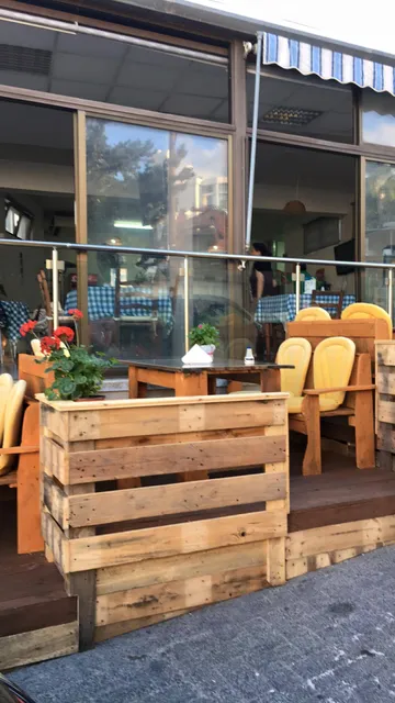 Geitonia Traditional Kebab House - Peyia