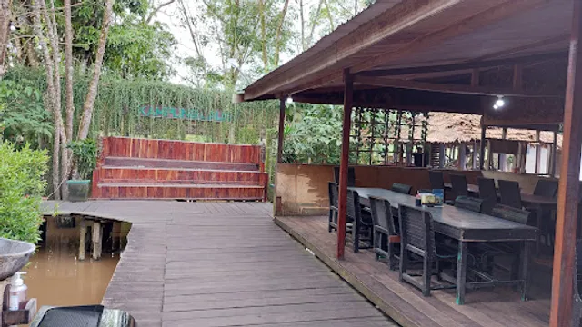 Kampung Lauk Restaurant