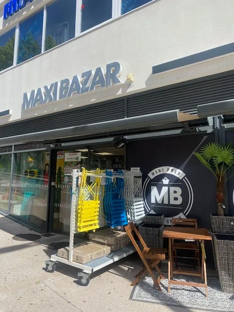 Maxi Bazar