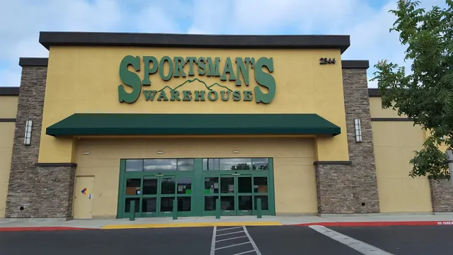 Sportsman's Warehouse